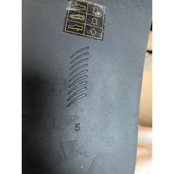 Paige Zuri Silver Leather Sandals Size 5 - Picture 5 of 6